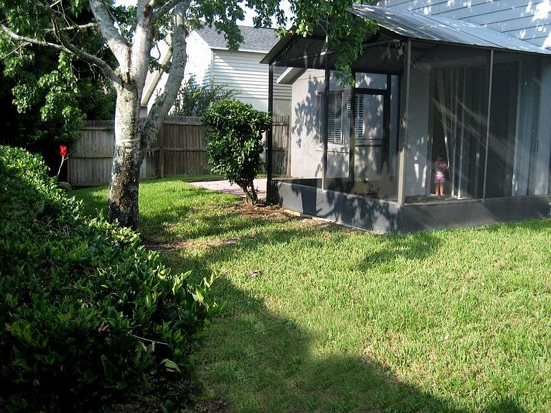 2nd image of 1642 Canton Ln