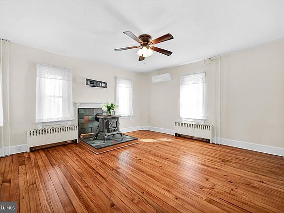 5th image of 451 Mount Sidney Rd