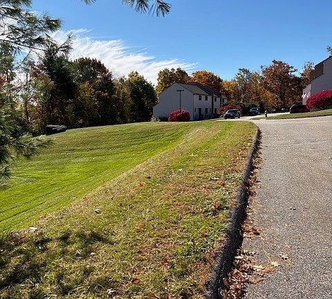 3rd image of 349 Allen Road #12A