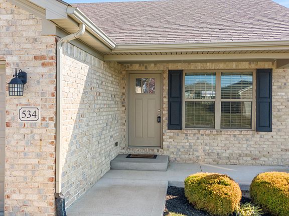 2nd image of 534 Southern Cross Dr