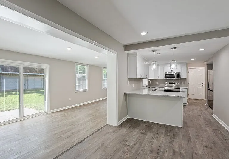 505 Forrest Park Ct NW — Photo 5