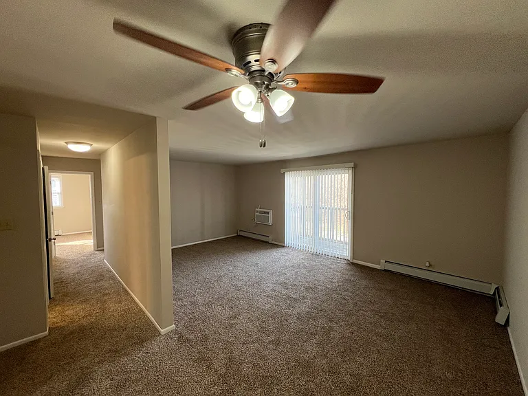 910 N River Dr #209 — Photo 4