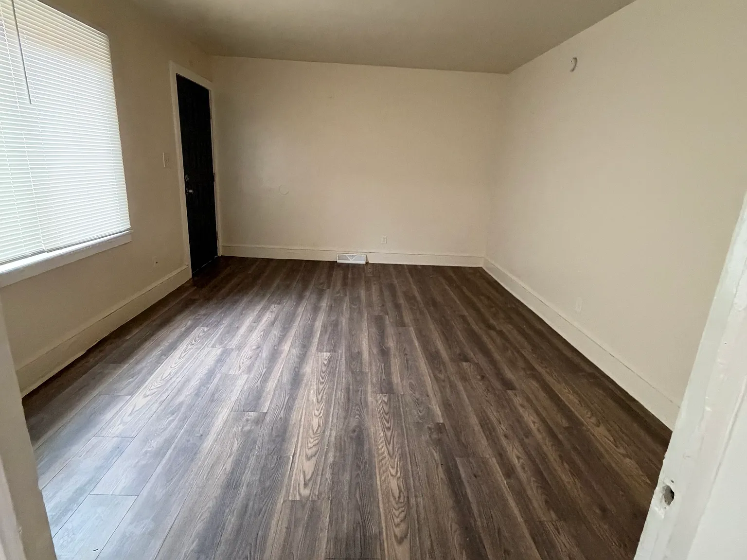 2 bed, 784 sqft, $1,250 — Photo 4