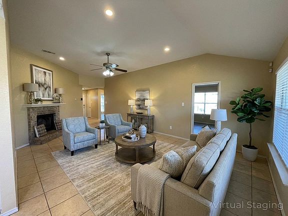 3rd image of 3817 Water Oak Dr