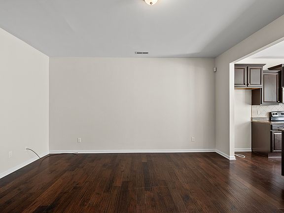 5th image of 309 Leighann Ridge Ln