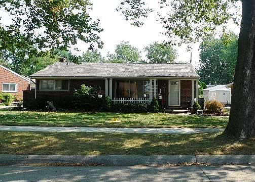 1st image of 32098 Saint Annes Dr