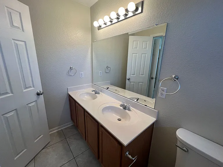 5701 Capricorn Loop — Photo 9
