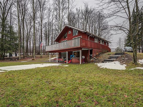 5th image of 7691 Mallard Ln