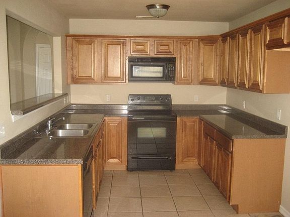 2nd image of 1109 E Ken Leach Ct