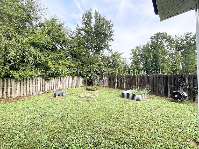 749 Michelle Ct — Photo 19