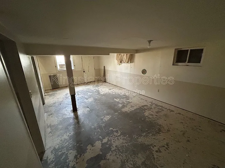 10128 Cloverdale Dr — Photo 8