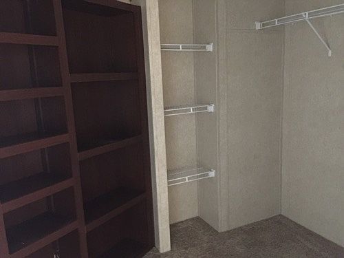 5th image of 195 Oak Forest Dr