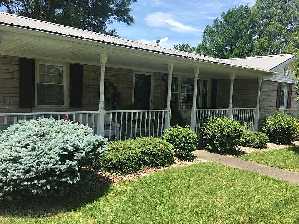 1st image of 305 Russell Ave