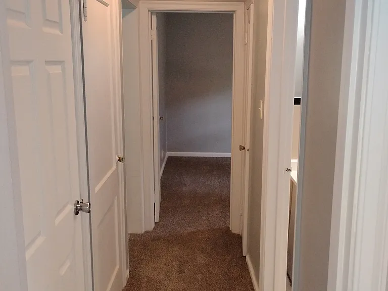 4325 N Olney St — Photo 29