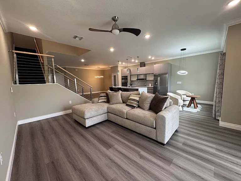 2037 Greenbriar Ter #2037 — Photo 2