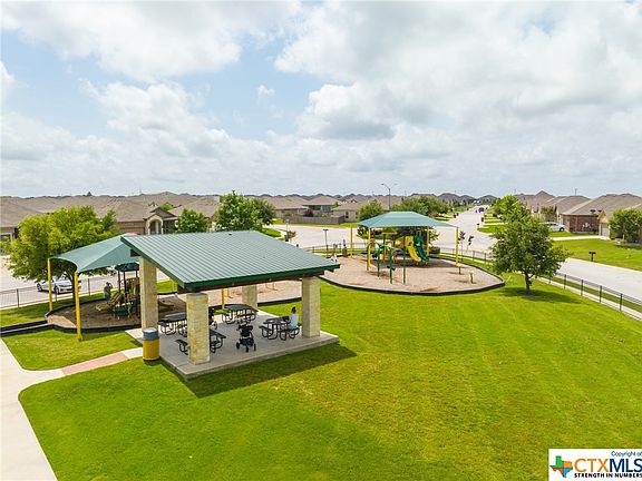 5th image of 5708 Blackstone Dr