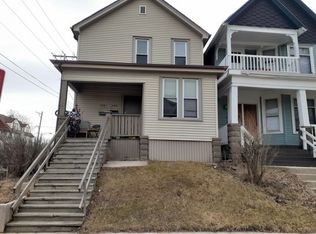 454 N 28th St #B, Milwaukee, WI 53208