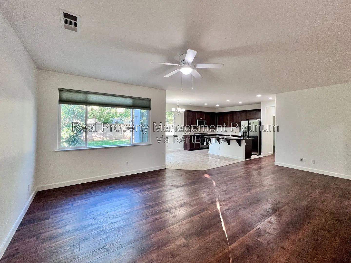 3 bed, 2.0 bath, 1451 sqft, $2,575 — Photo 3