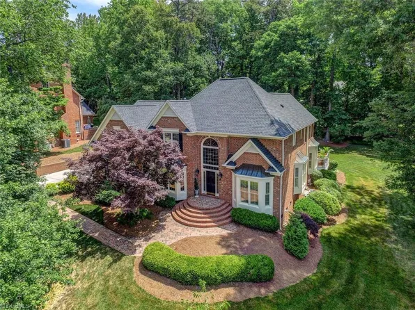 3408 Donnington Ct, Greensboro, NC 27407