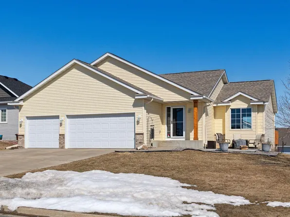 1229 Olivia St SE, New Prague, MN 56071