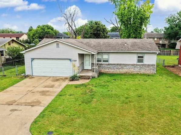 759 Moundview Ave, Salina, KS 67401