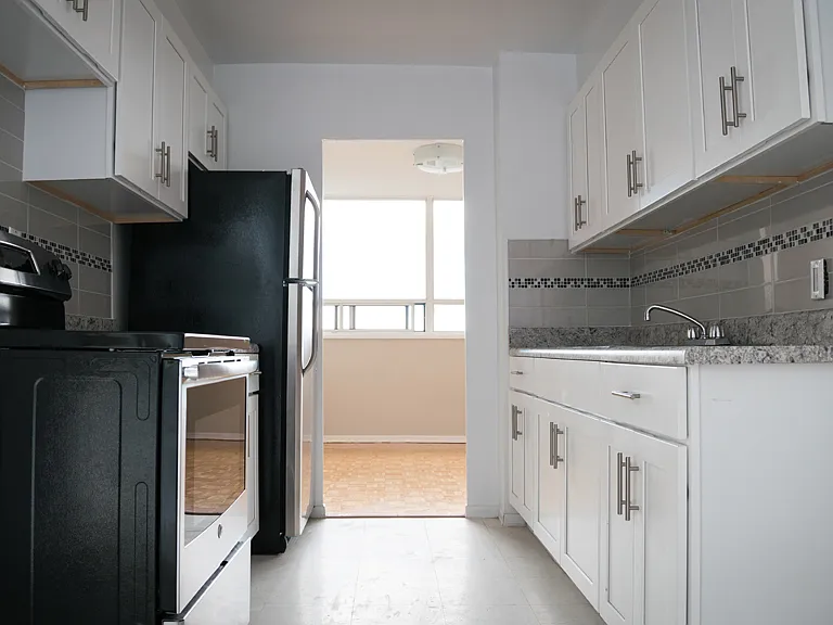 55 Wynford Heights Cres — Photo 6