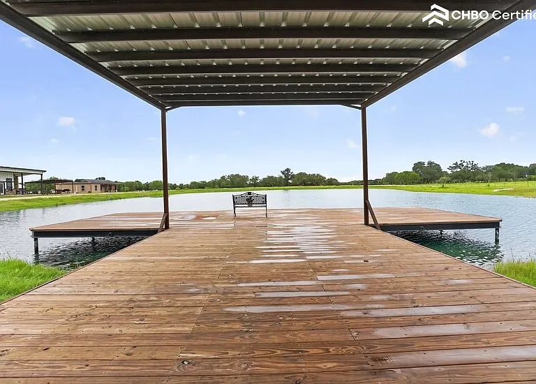Deck & Pier