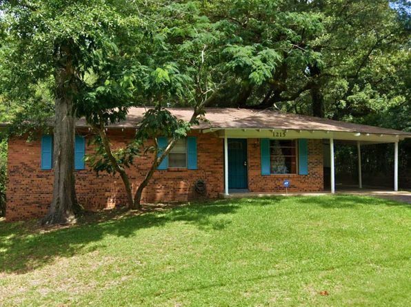 1215 Oak Lane Cir N