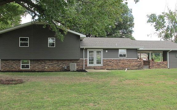 3rd image of 15995 Sneed Dr