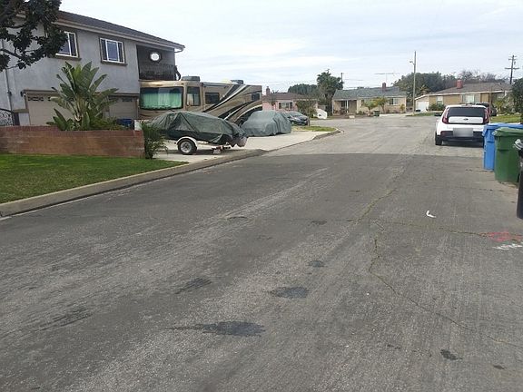 5th image of 24722 Bombay Ave
