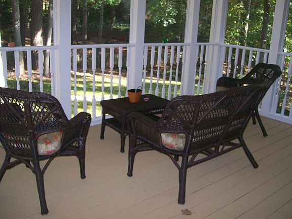 5th image of 4192 Parish Dr