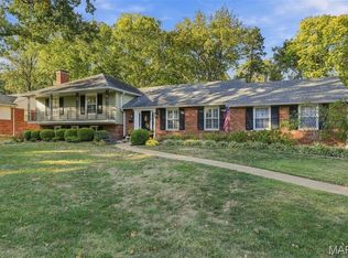 5 Taylor Est, Saint Louis, MO 63122