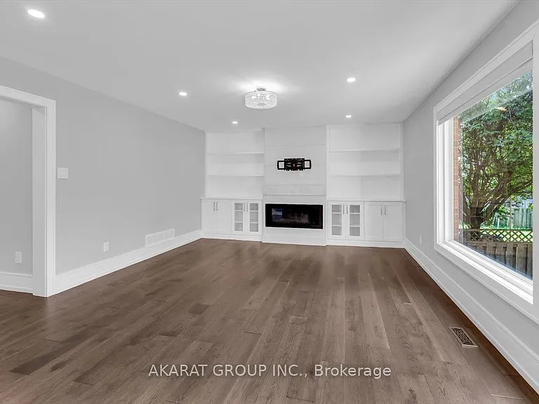 1274 Kings College Dr — Photo 10
