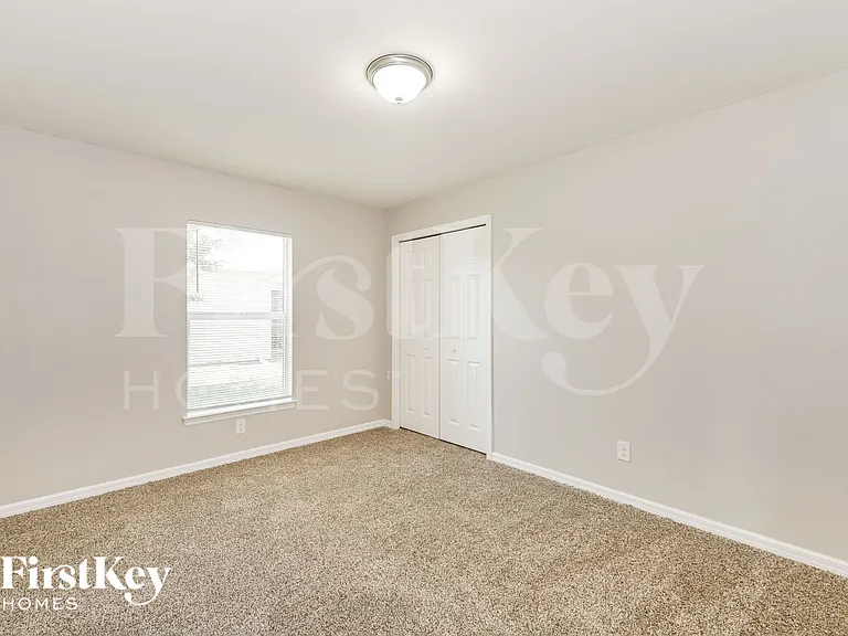 2934 NW 3rd Pl — Photo 11