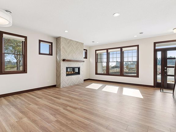 5th image of 2377 Ponderosa Pl SW