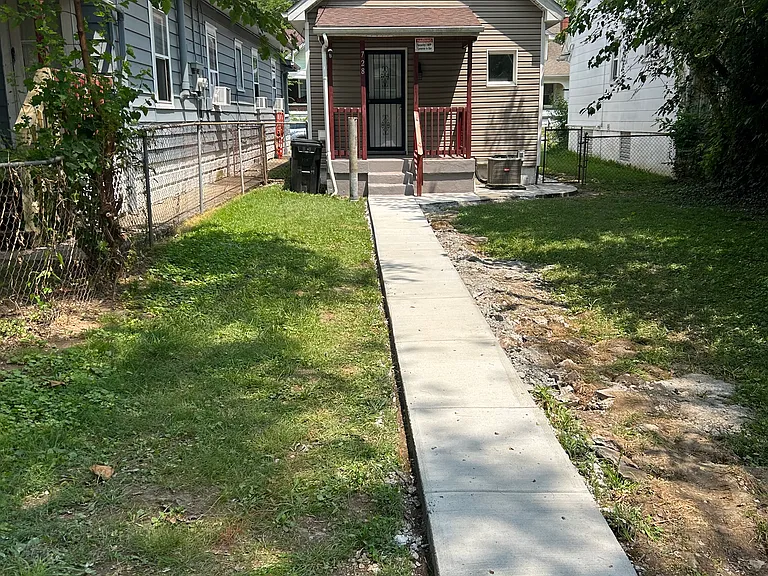 728 M St — Photo 4