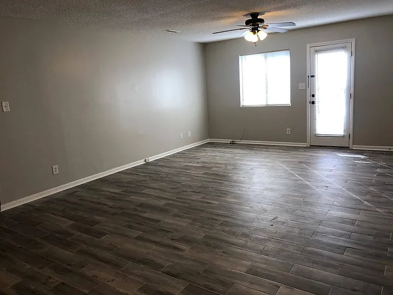 439 Heritage Pl — Photo 3