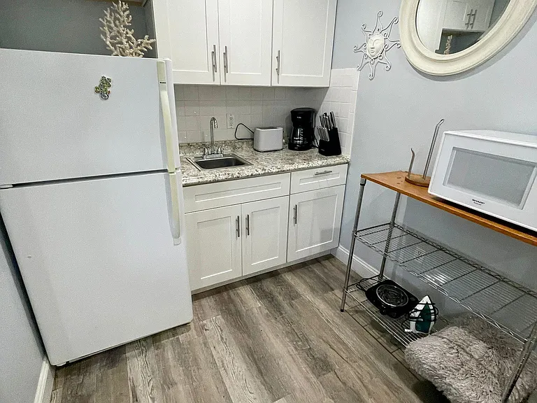 57 NE 24th St #61 — Photo 10