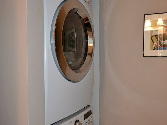 3rd image of 215 W Maple St APT 202