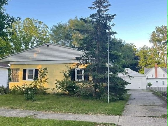 3rd image of 105 S Prospect St
