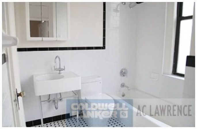 1st image of 104 E 14th St
