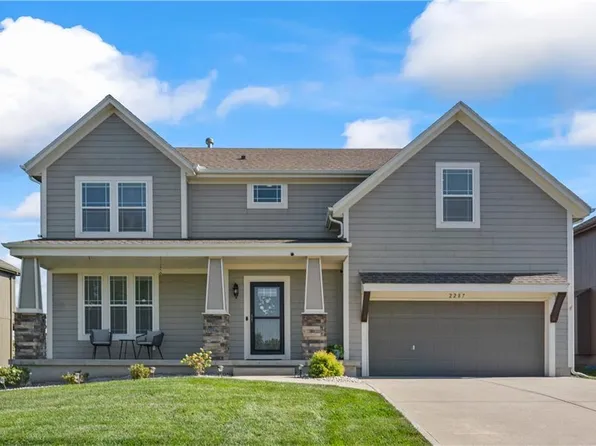 2287 W Hazelwood St, Olathe, KS 66061
