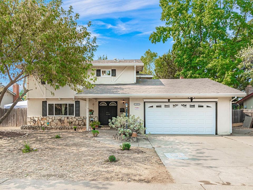 1st image of 2229 W La Loma Dr