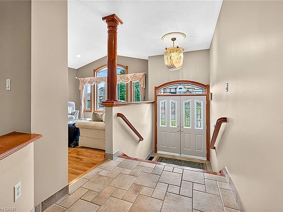 3rd image of 219 Jacqueline Blvd