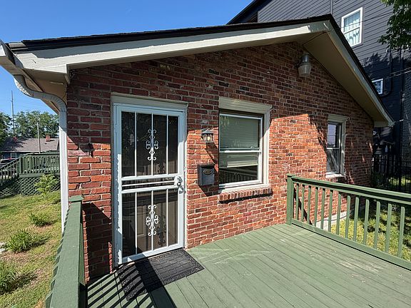 3rd image of 1016 Argyle Ave APT 1