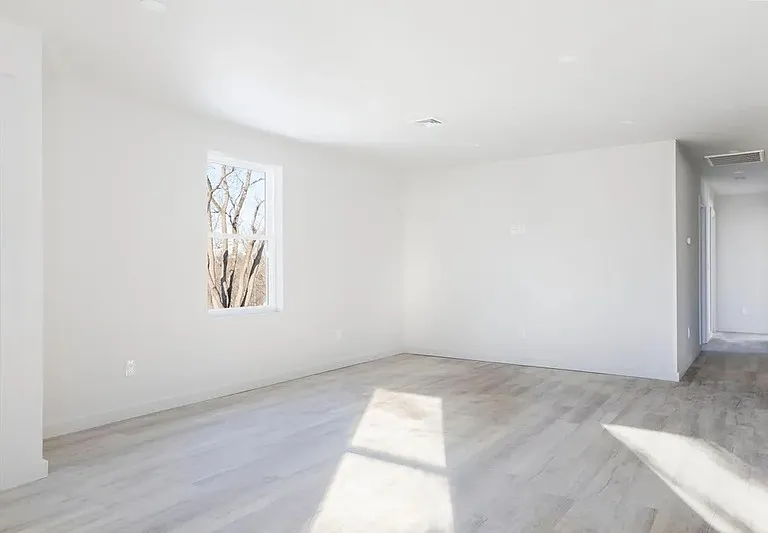 23 Highland Ave #B — Photo 9
