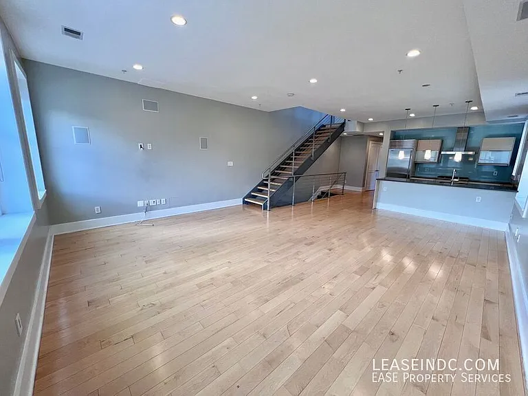 2619 Garfield St NW #4 — Photo 5