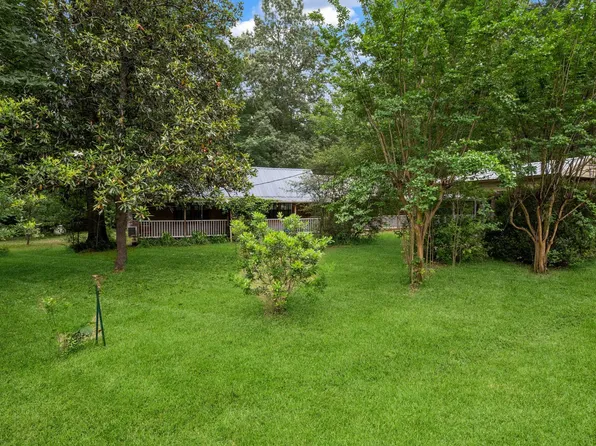 184 Rosemary Ln, Livingston, TX 77351