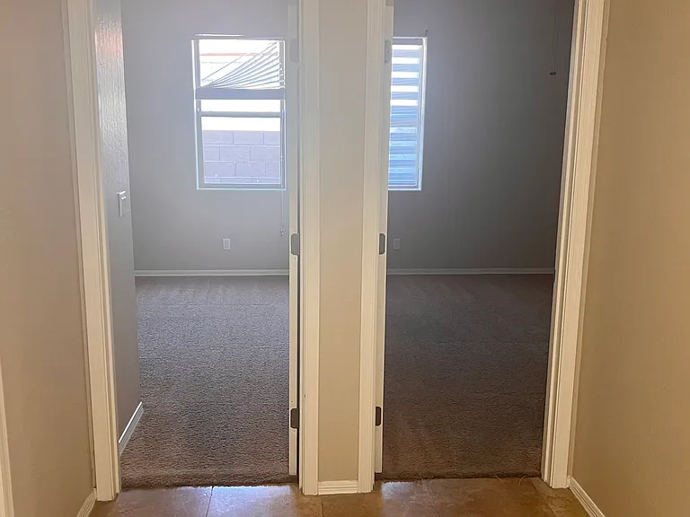 989 S Western Skies Dr — Photo 10