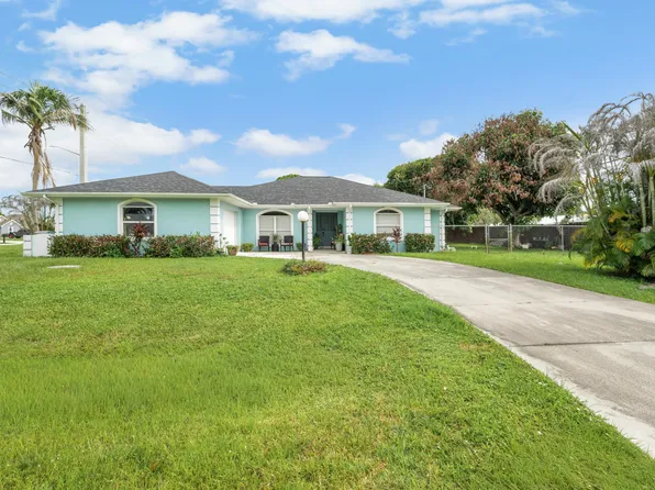 2961 SE LANDER Avenue, Port St Lucie, FL 34952
